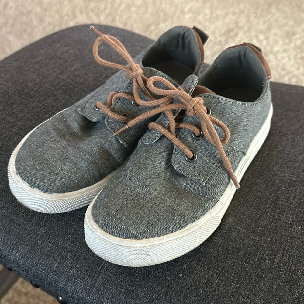 H&M Shoes Size 13
